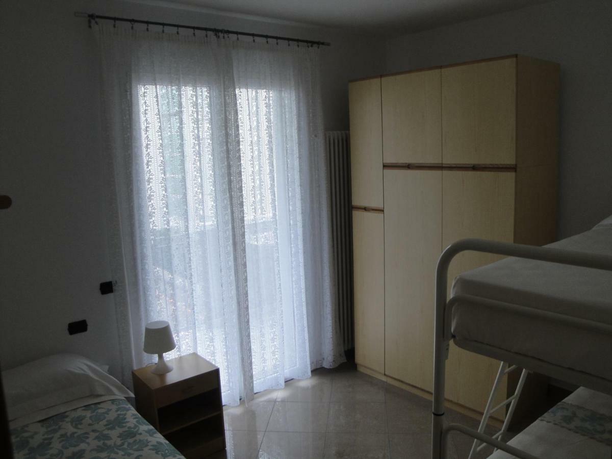 Aloe Beach Apartments, Ombrellone, Parcheggio E Uso Di Biciclette Gratis ريميني المظهر الخارجي الصورة