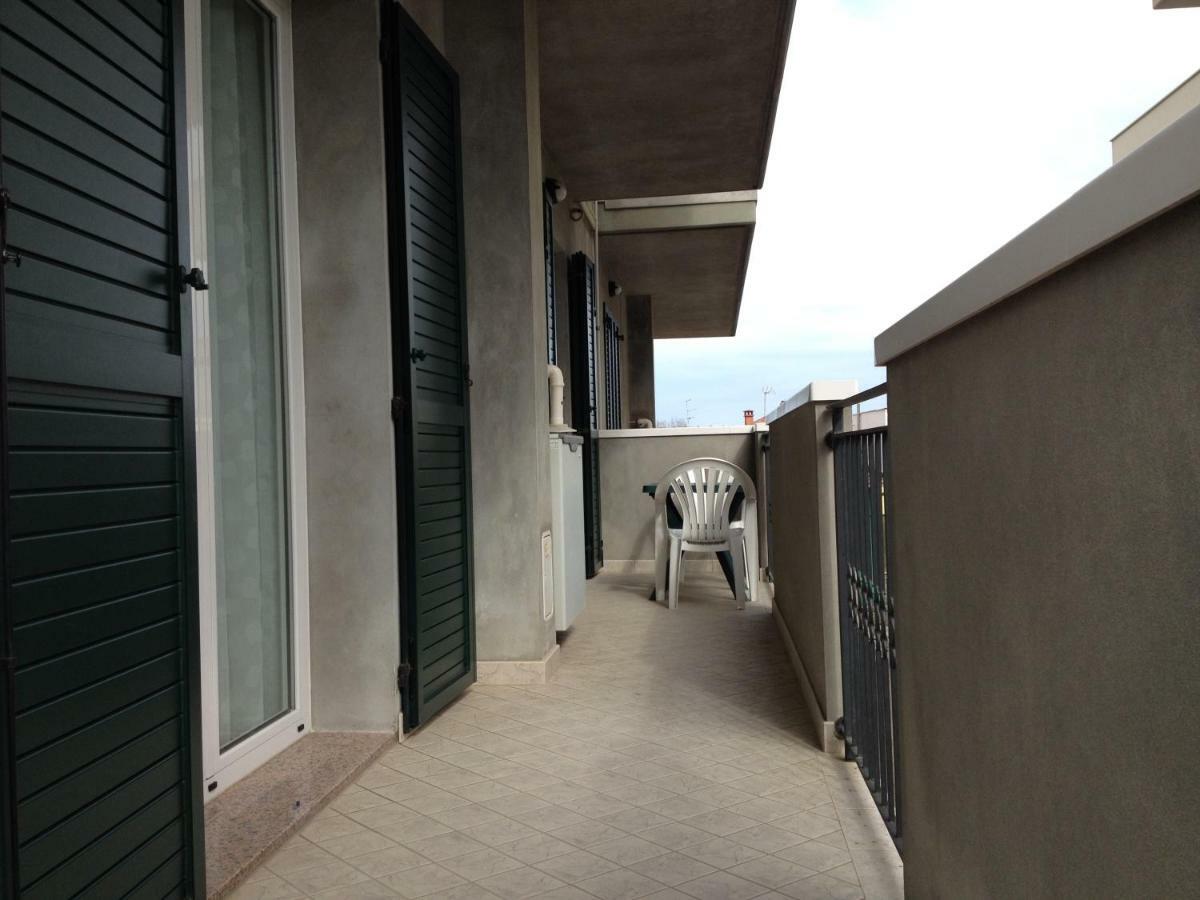 Aloe Beach Apartments, Ombrellone, Parcheggio E Uso Di Biciclette Gratis ريميني المظهر الخارجي الصورة